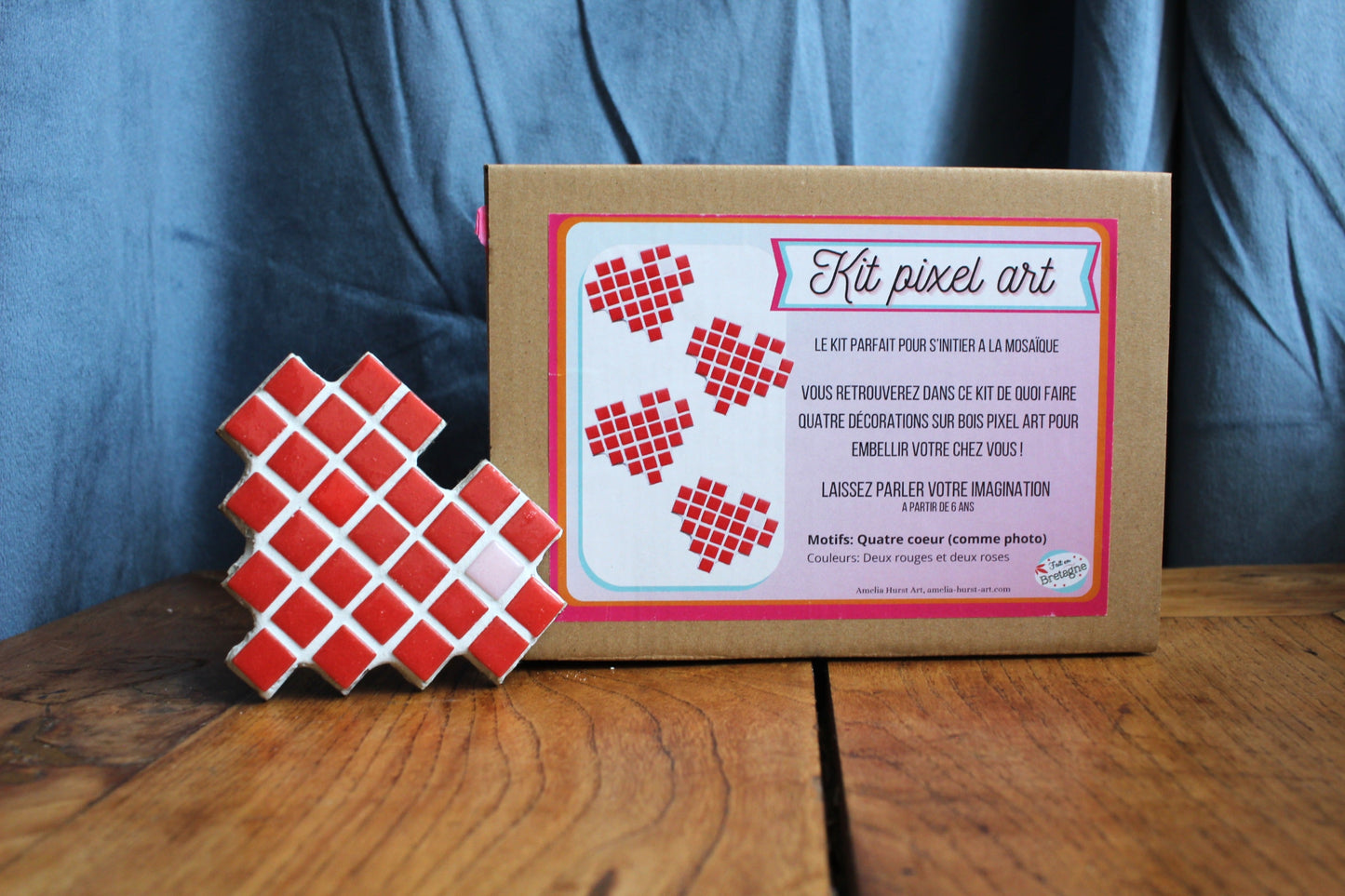 Kit jeu DIY mosaïque débutant - pixel art, space robots Amelia Hurst Art