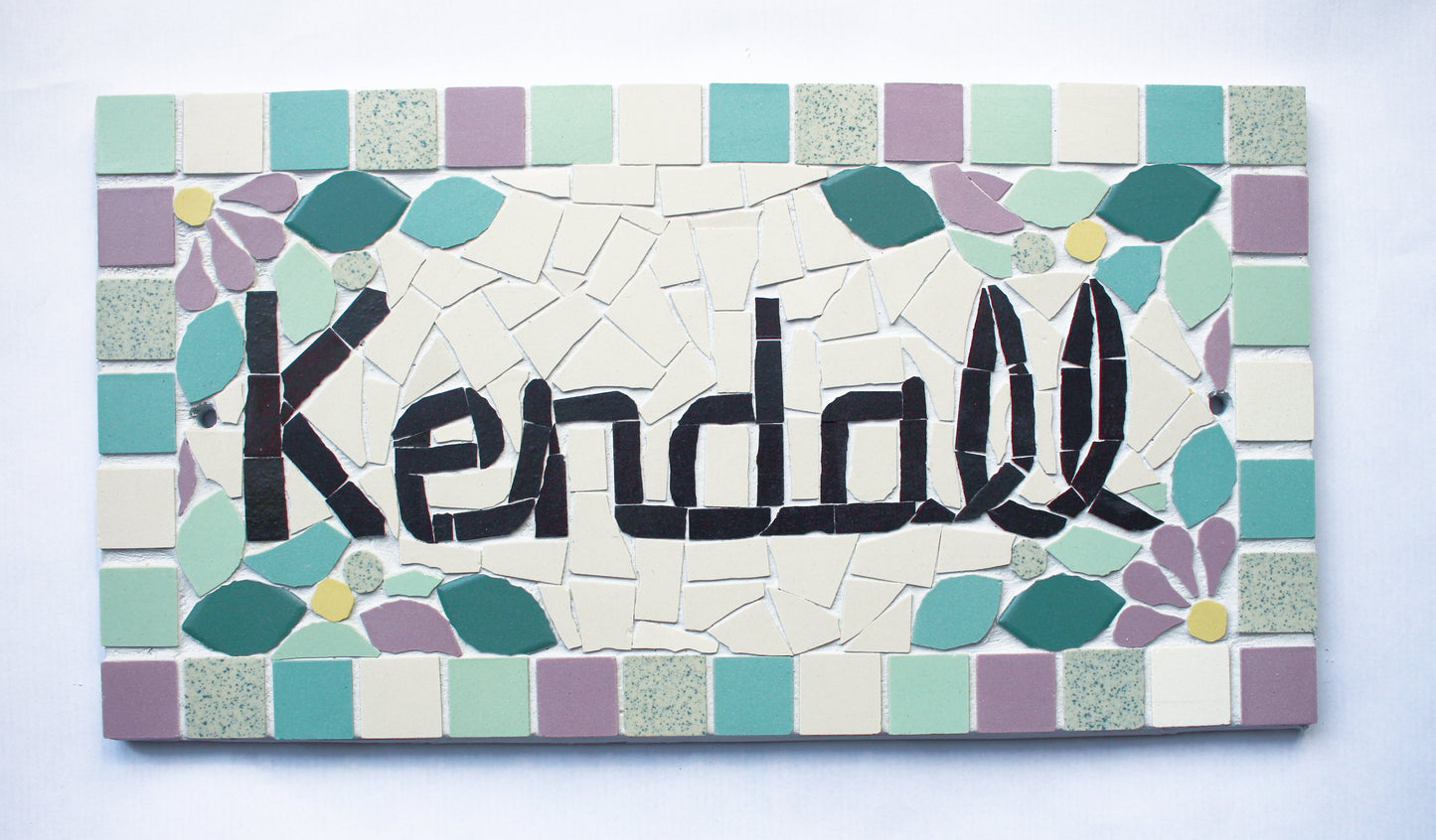 Adresse plaque adresse numéro de maison ou porte en mosaïque céramique 8x32cm à accrocher, style floral, possibilité de personnaliser Amelia Hurst Art