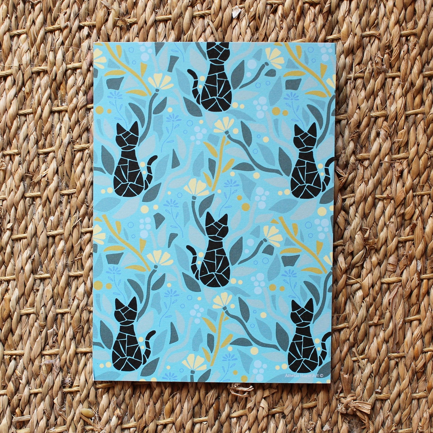 Carte imprimé en France avec motifs fleurs sur papier recyclé Amelia Hurst Art