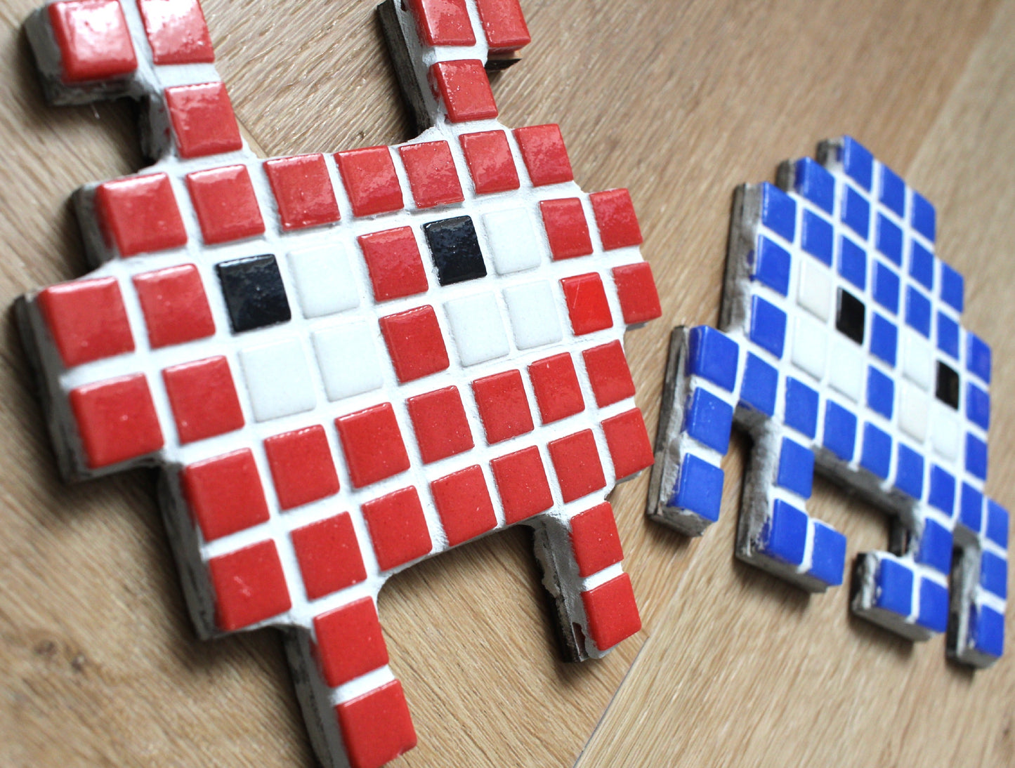 Kit jeu DIY mosaïque débutant - pixel art, space robots Amelia Hurst Art