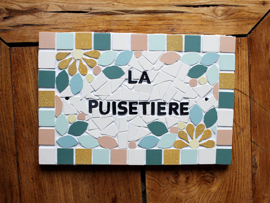 Adresse plaque nom de maison en mosaïque céramique 16 X 24cm à accrocher, style floral, possibilité de personnaliser couleurs Amelia Hurst Art