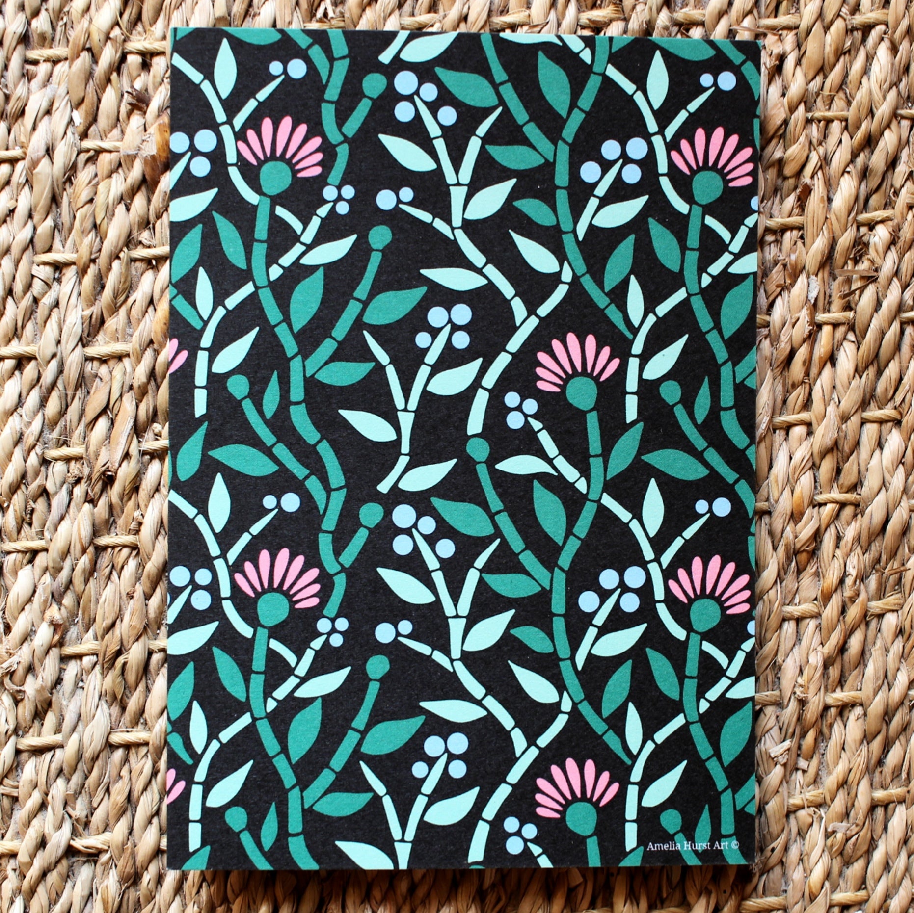 Carte imprimé en France avec motifs fleurs sur papier recyclé Amelia Hurst Art
