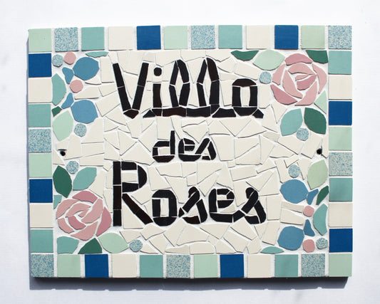 Réservée - Plaque adresse numéro de maison ou porte en mosaïque céramique 21x27cm à accrocher, style floral, possibilité de personnaliser (Copie) Amelia Hurst Art